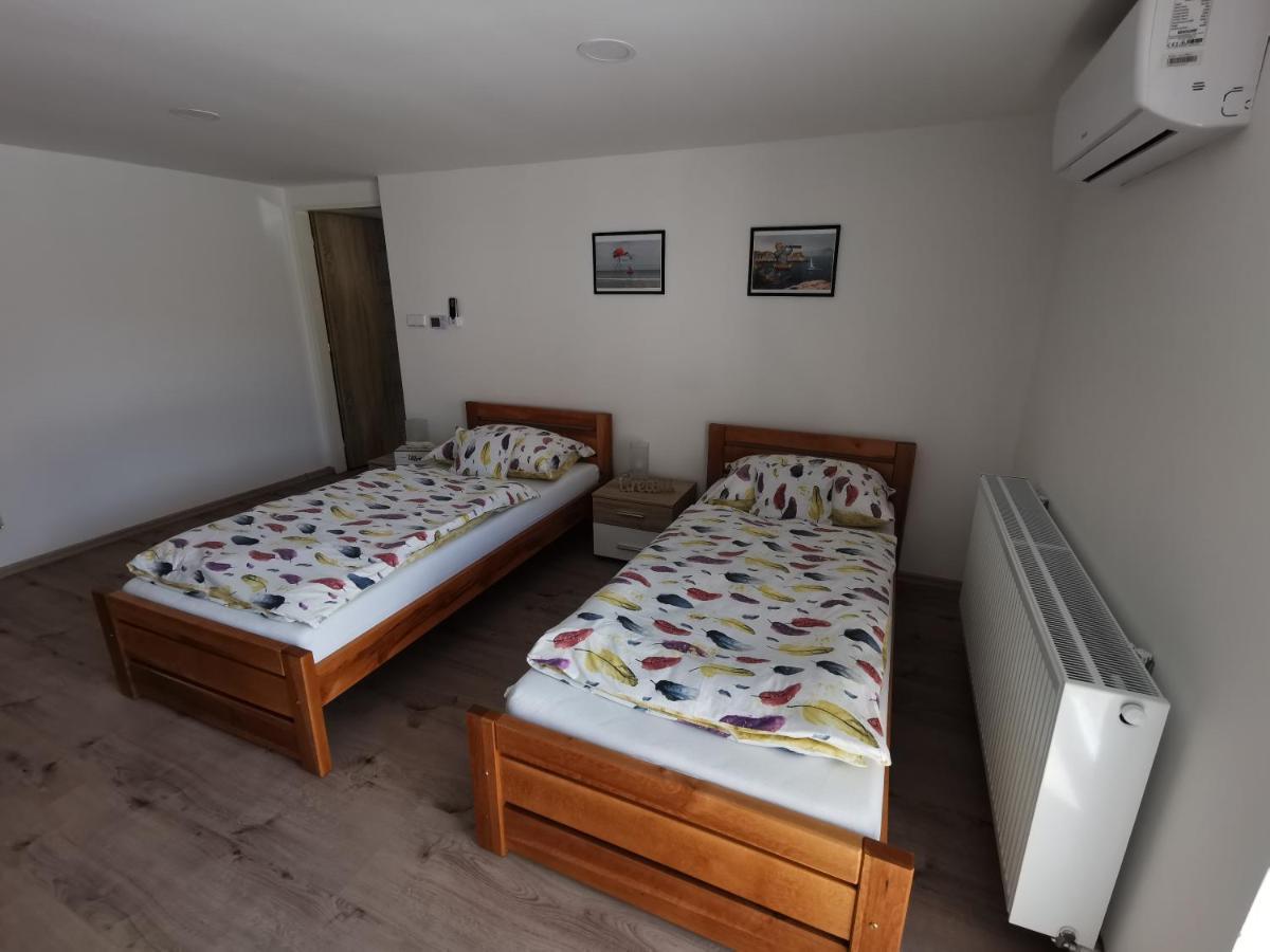 Apartmany Svitkov 79 Pardubice Extérieur photo